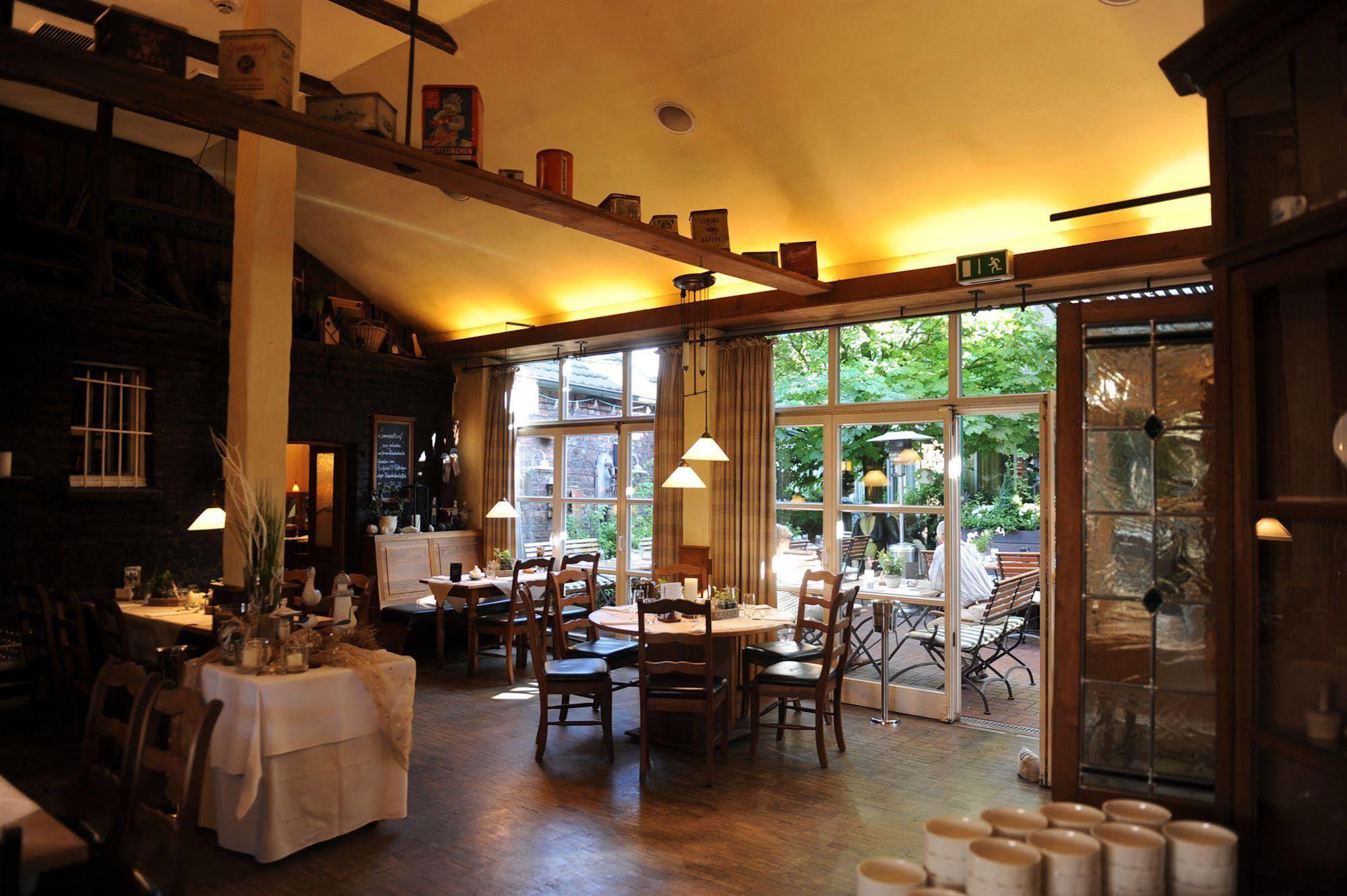 Wellings Romantik Hotel Zur Linde Moers Zewnętrze zdjęcie