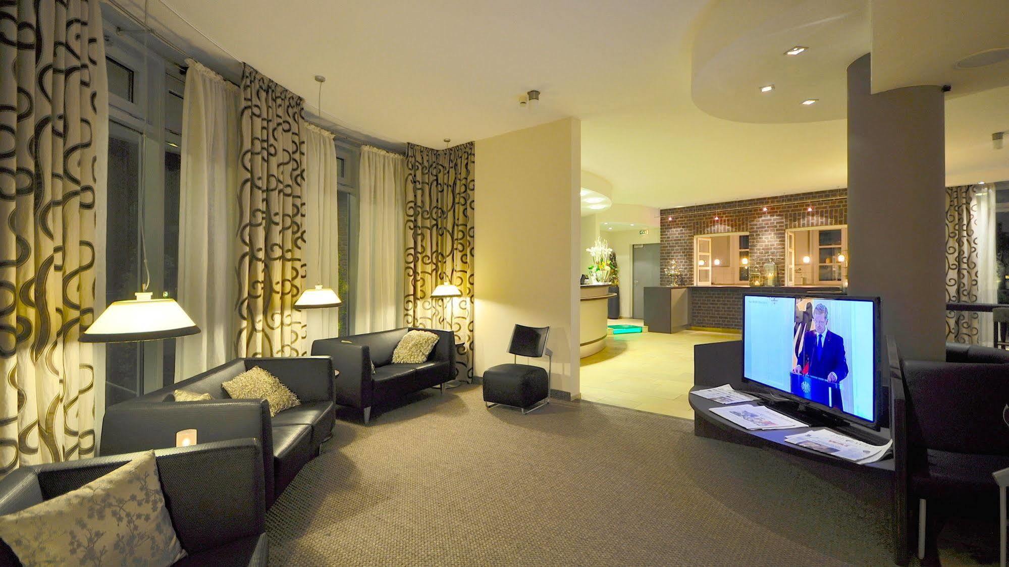 Wellings Romantik Hotel Zur Linde Moers Zewnętrze zdjęcie