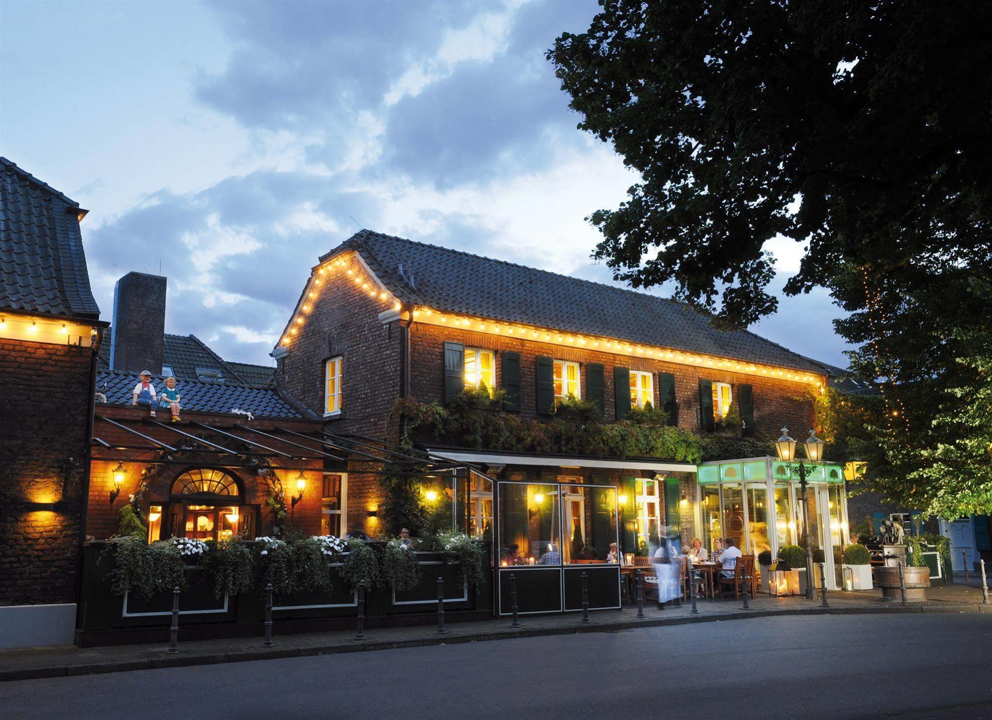 Wellings Romantik Hotel Zur Linde Moers Zewnętrze zdjęcie