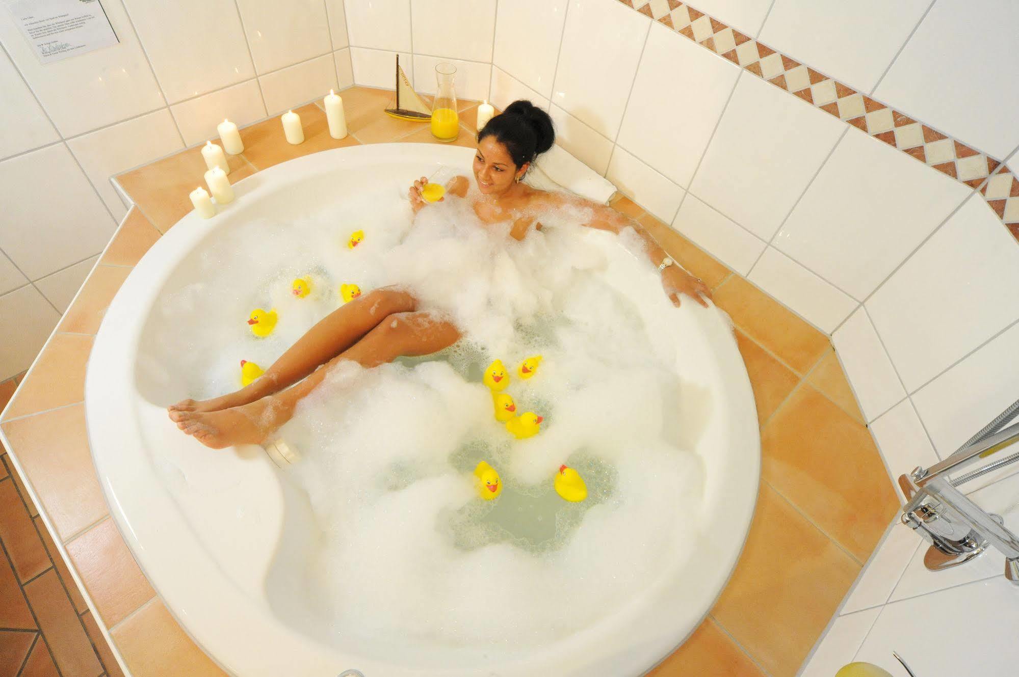 Wellings Romantik Hotel Zur Linde Moers Zewnętrze zdjęcie