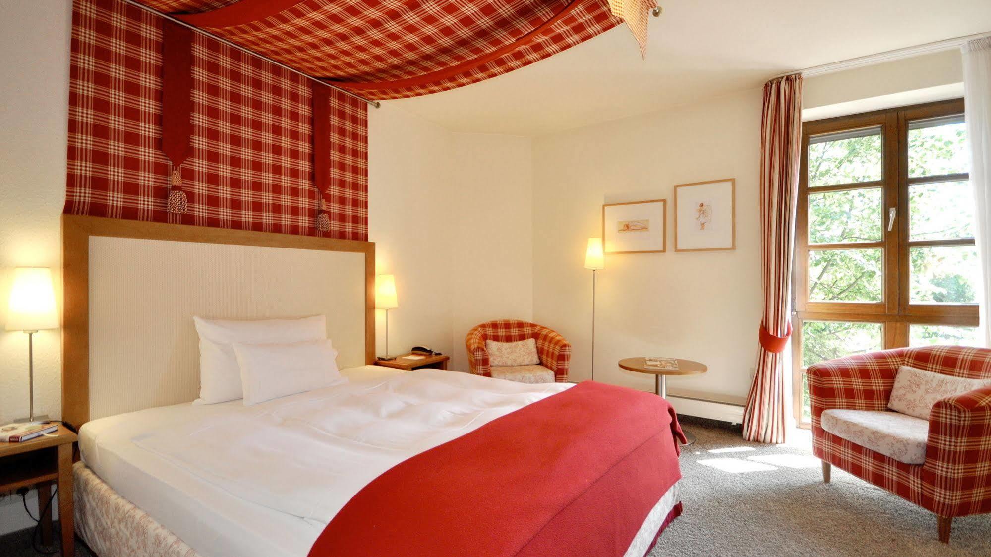 Wellings Romantik Hotel Zur Linde Moers Zewnętrze zdjęcie