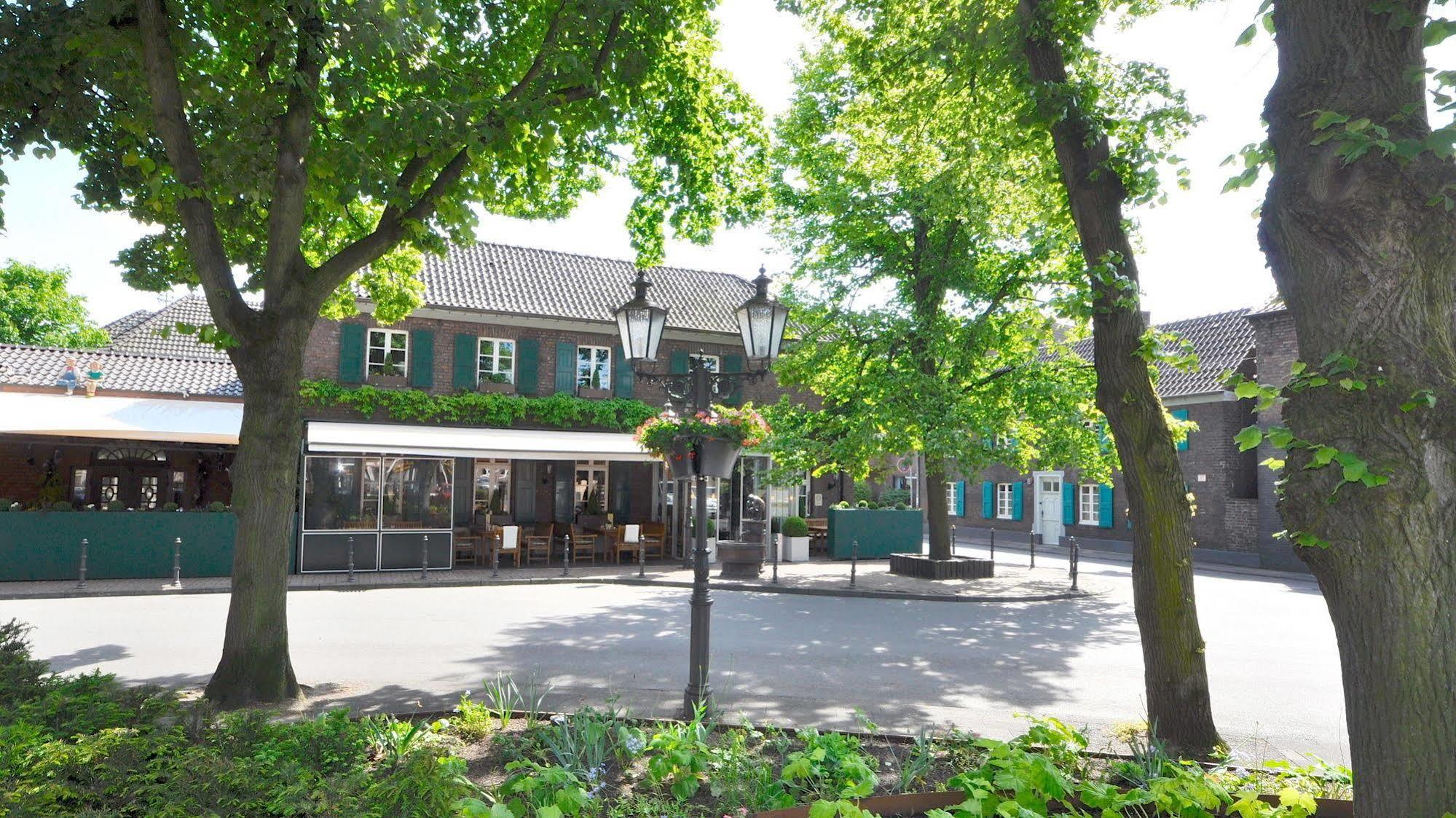Wellings Romantik Hotel Zur Linde Moers Zewnętrze zdjęcie
