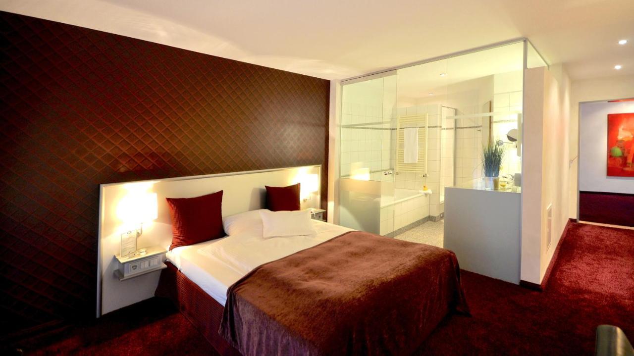 Wellings Romantik Hotel Zur Linde Moers Zewnętrze zdjęcie