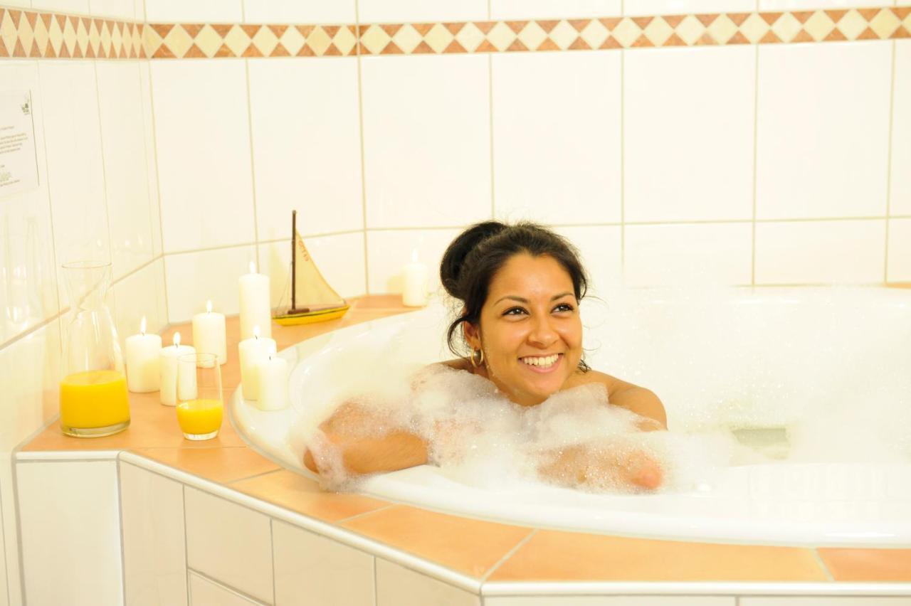 Wellings Romantik Hotel Zur Linde Moers Zewnętrze zdjęcie