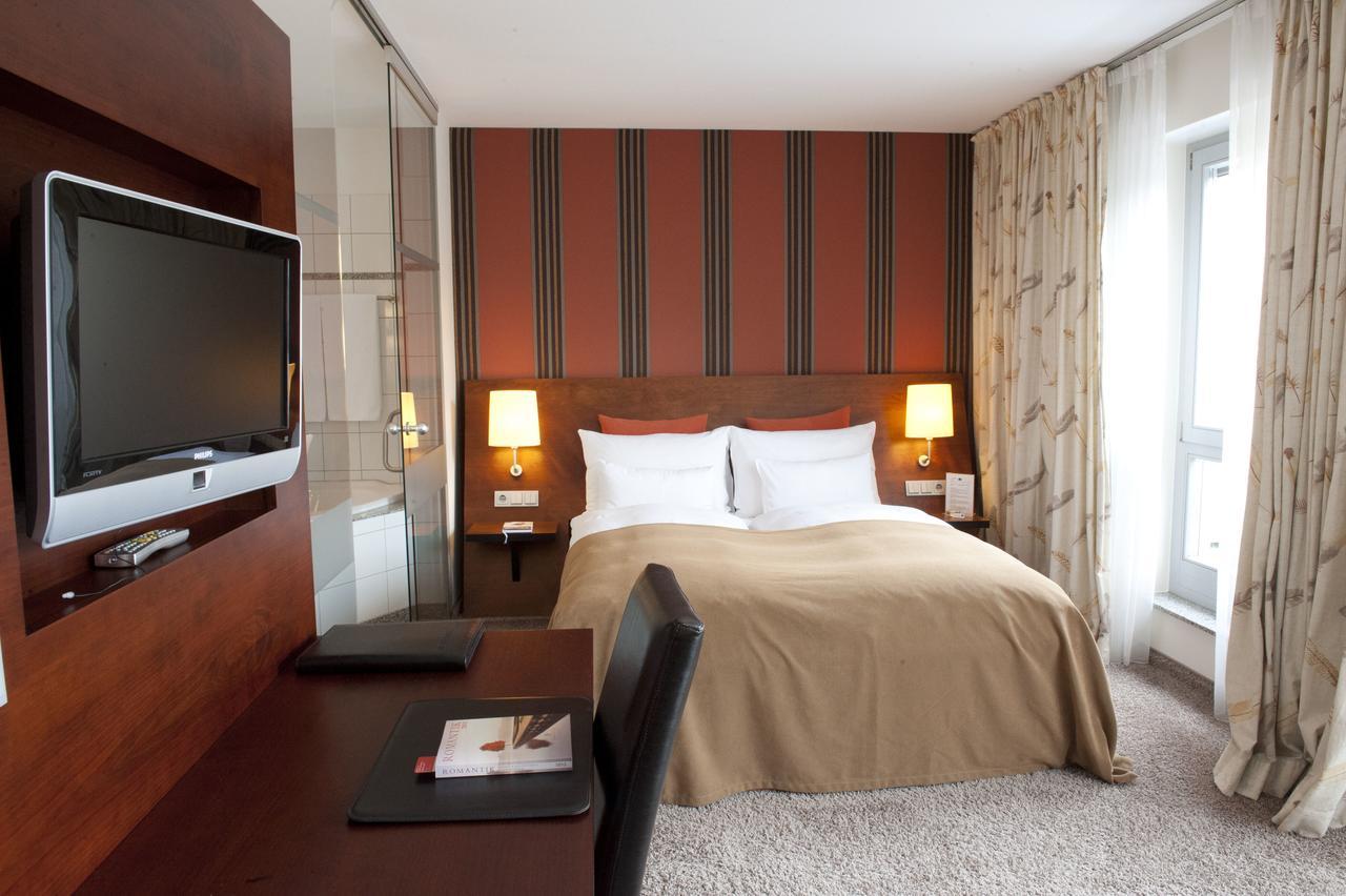 Wellings Romantik Hotel Zur Linde Moers Zewnętrze zdjęcie