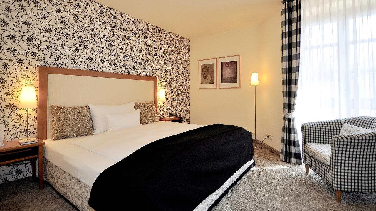 Wellings Romantik Hotel Zur Linde Moers Zewnętrze zdjęcie