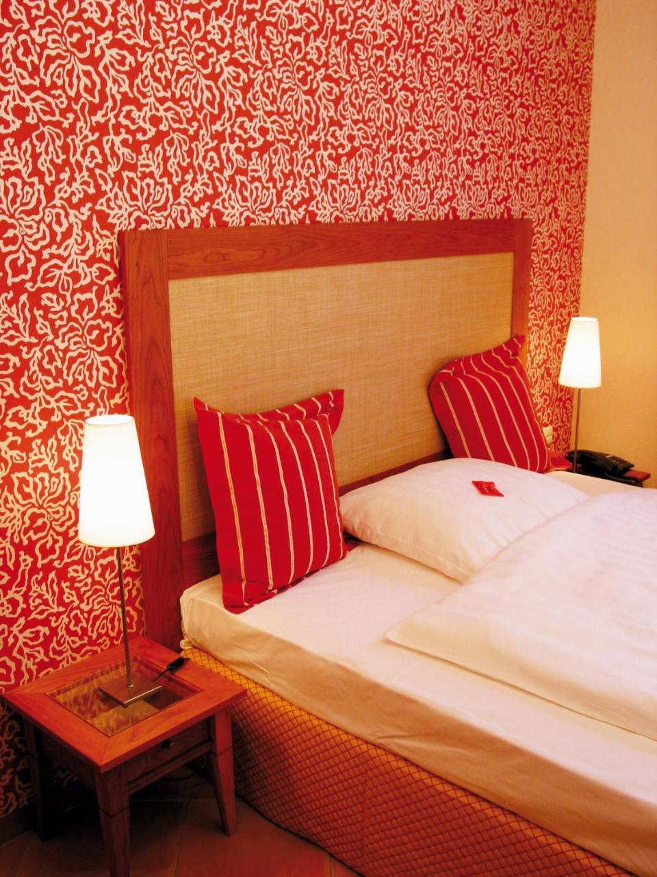 Wellings Romantik Hotel Zur Linde Moers Zewnętrze zdjęcie